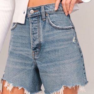 Abercrombie High-Rise 5" Dad Shorts | Medium Distressed | Size 30/10